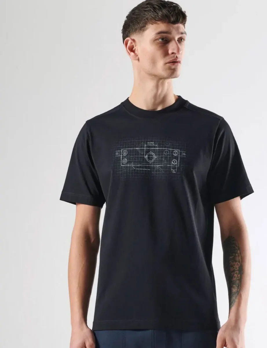 MA STRUM  Badge Blueprint Grpahic T-shirt  | Jet Black