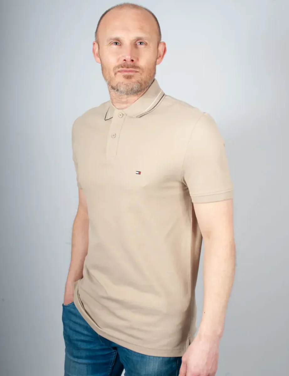Tommy Hilfiger Placket Logo Regular Fit Polo | Sandalwood