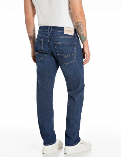 Replay Rocco Comfort-Fit Jean | Medium Dark Wash