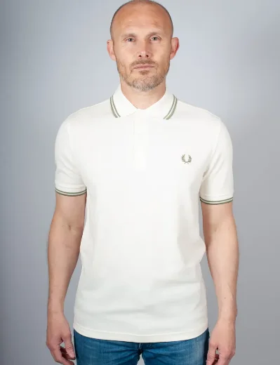 Fred Perry Twin Tipped Polo Shirt | Light Ecru / Olive Mint