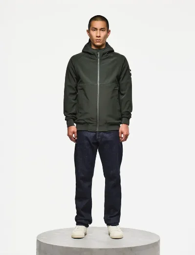 Weekend Offender Sulta Softshell Jacket | Black Forest Green