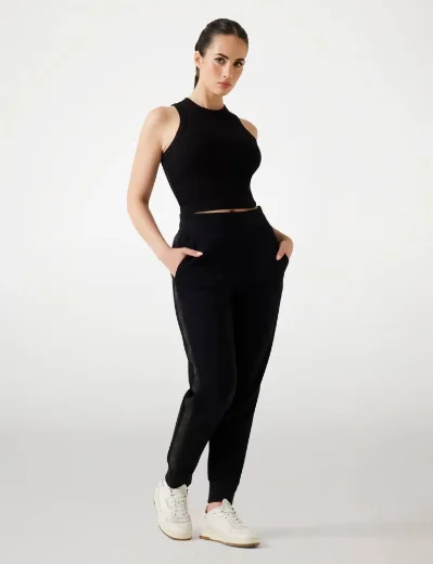 Guess Logo band scuba joggers | Black