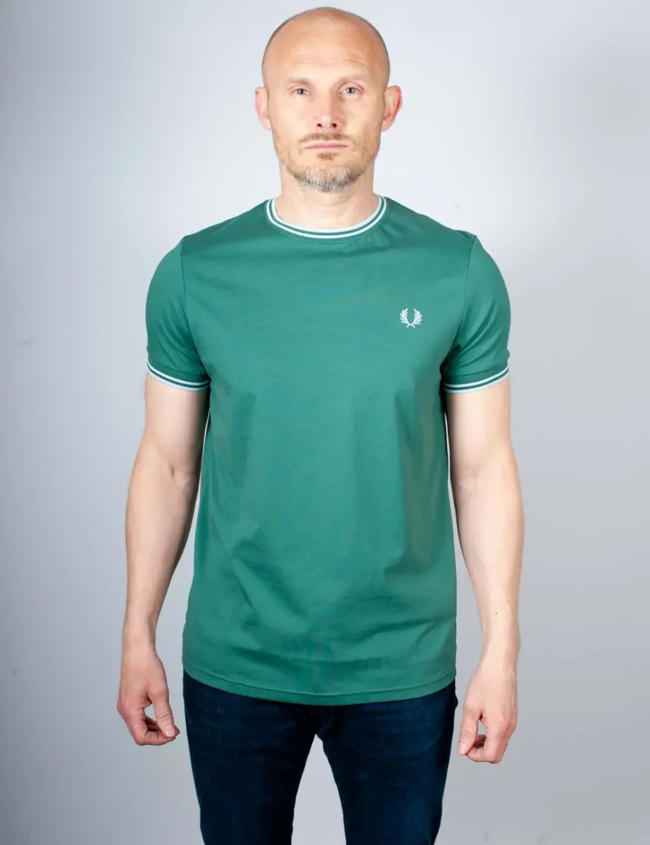 Fred Perry Twin Tipped T-Shirt | Sport Green / Light ice